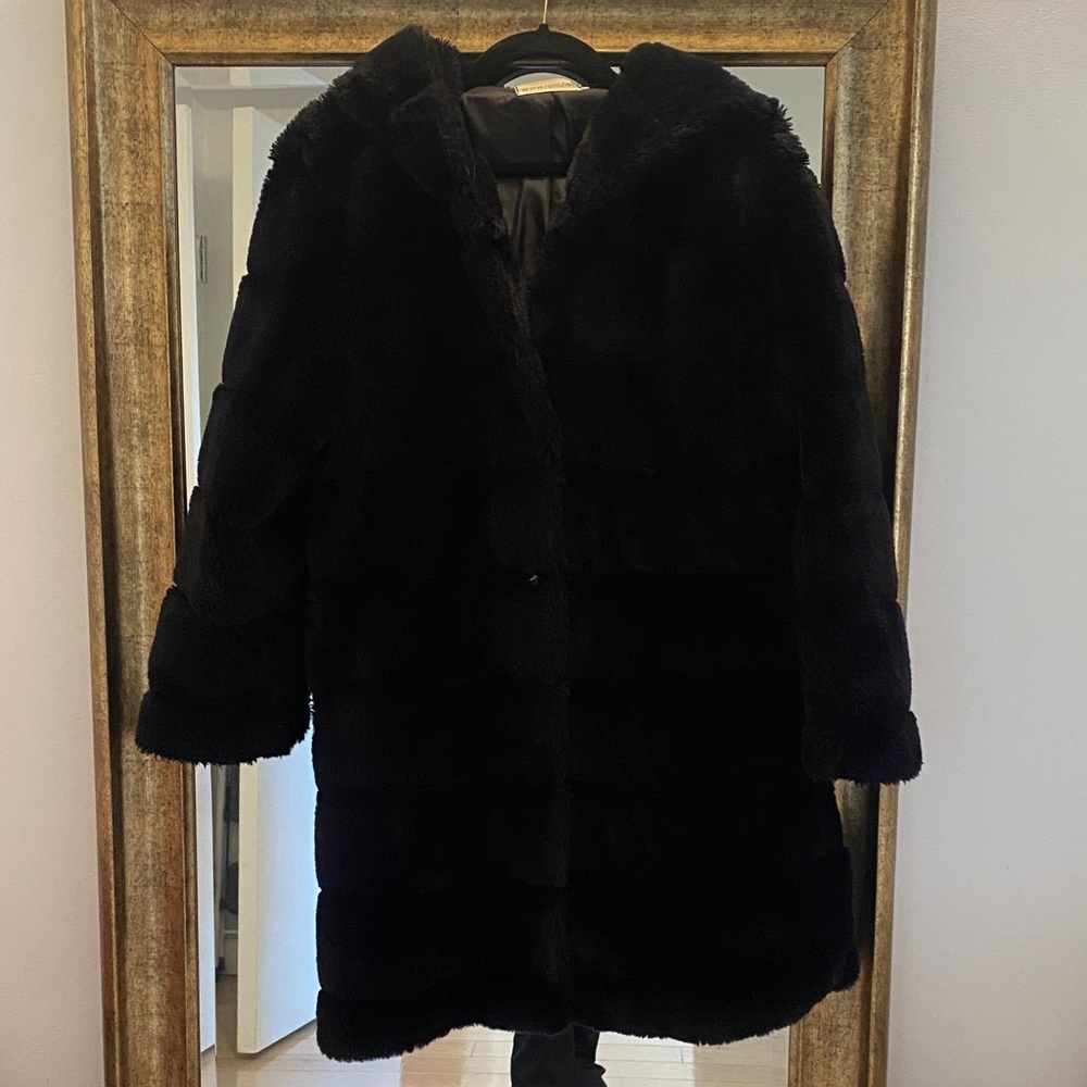 Elegant Black Faux Fur Coat